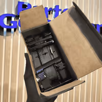 HYUNDAI OEM FRONT BRAKE PADS L1A02